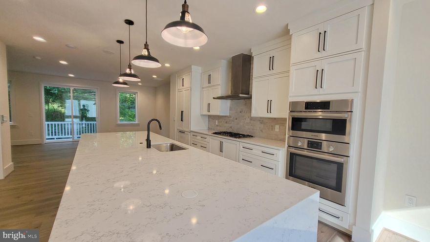 *UPDATED PHOTOS* JUST REDUCED! Experience luxury and convenience in this newly constructed townhome rental in Chevy Chase, MD. With 5 bedrooms and 4.5 baths, it offers over 3,000 sqft of living space. The chef's kitchen, abundant windows, and outdoor deck provide an ideal setting for entertaining. Enjoy views of Rock Creek Park from the 4th-floor loft. Attached 2-car garage with pre-wired EV charger. Close to downtown Bethesda and D.C. Don't miss this exceptional opportunity! Contact us now for a private showing.