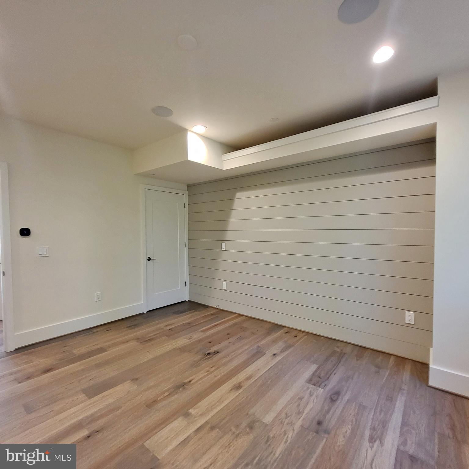 NORTH CHEVY CHASE - Residential Lease