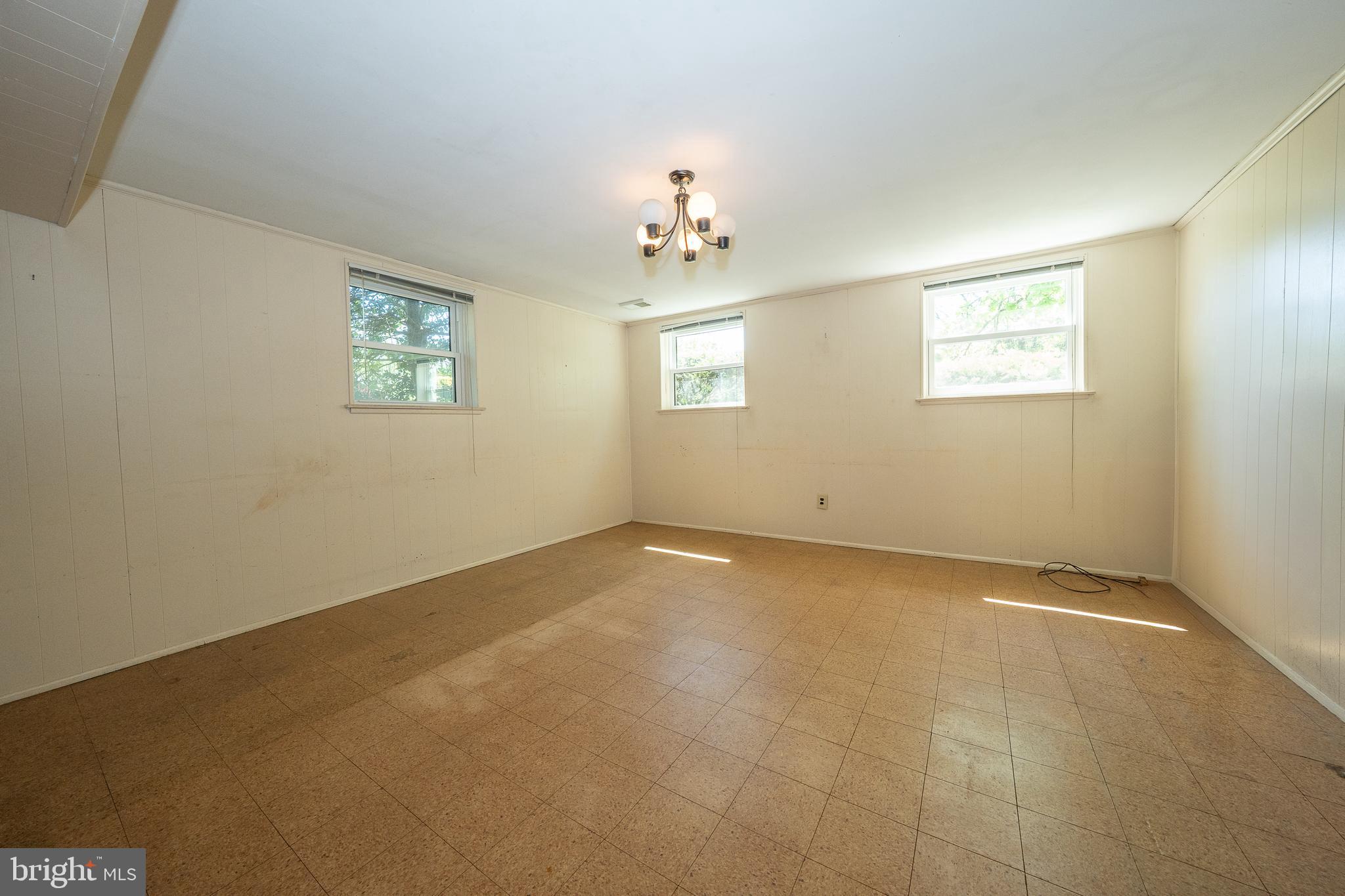 SOUTH WAYNE - Residential