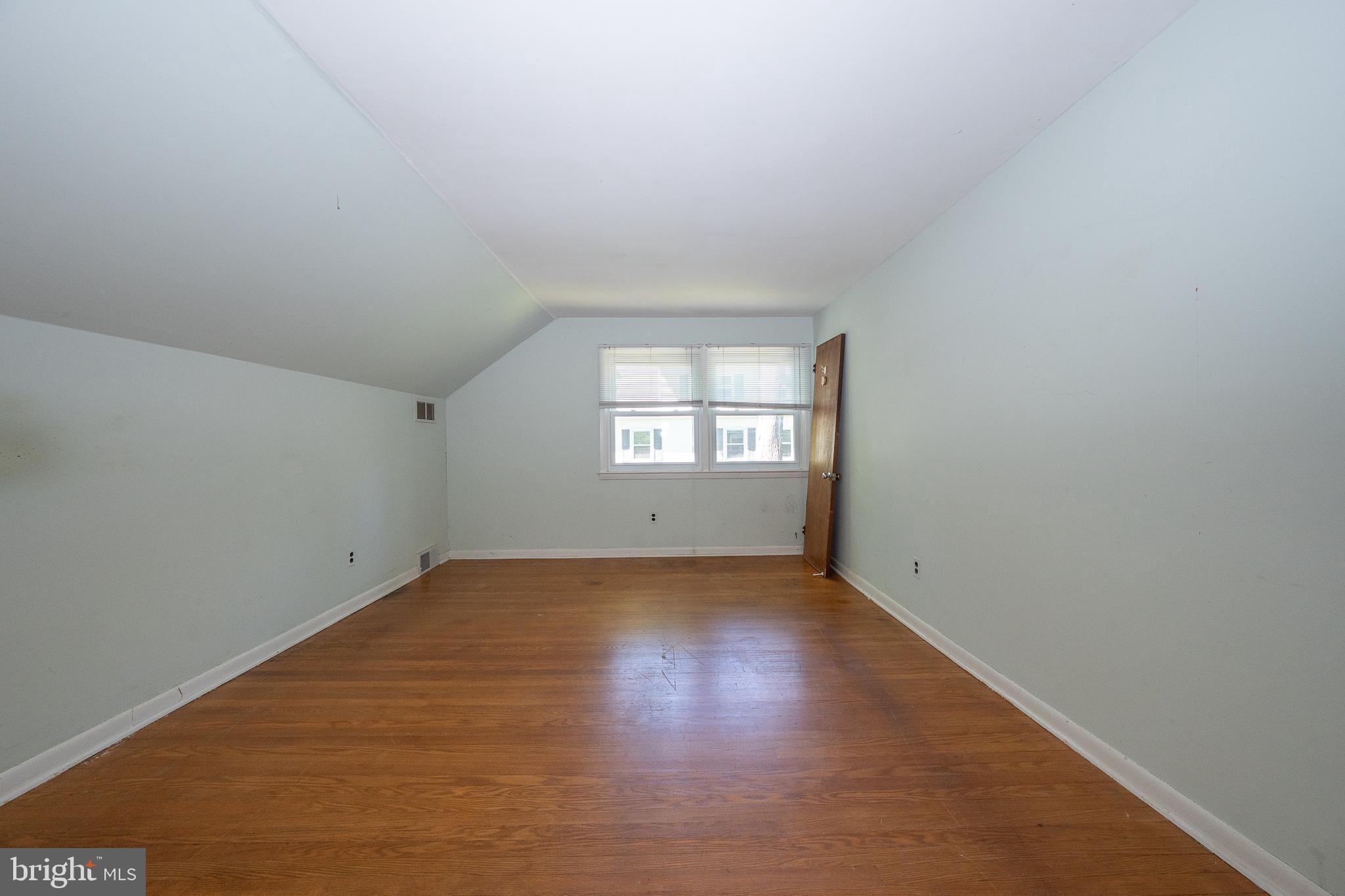 SOUTH WAYNE - Residential