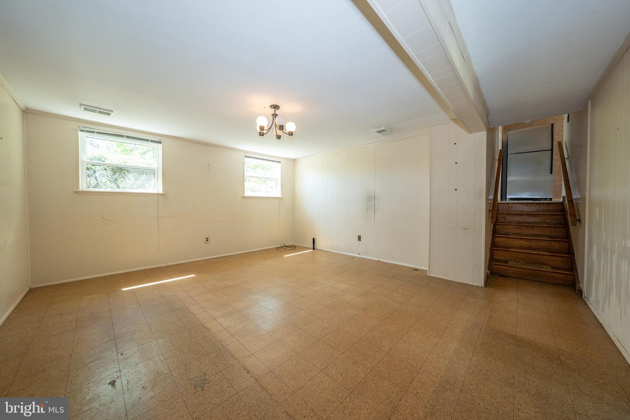 SOUTH WAYNE - Residential