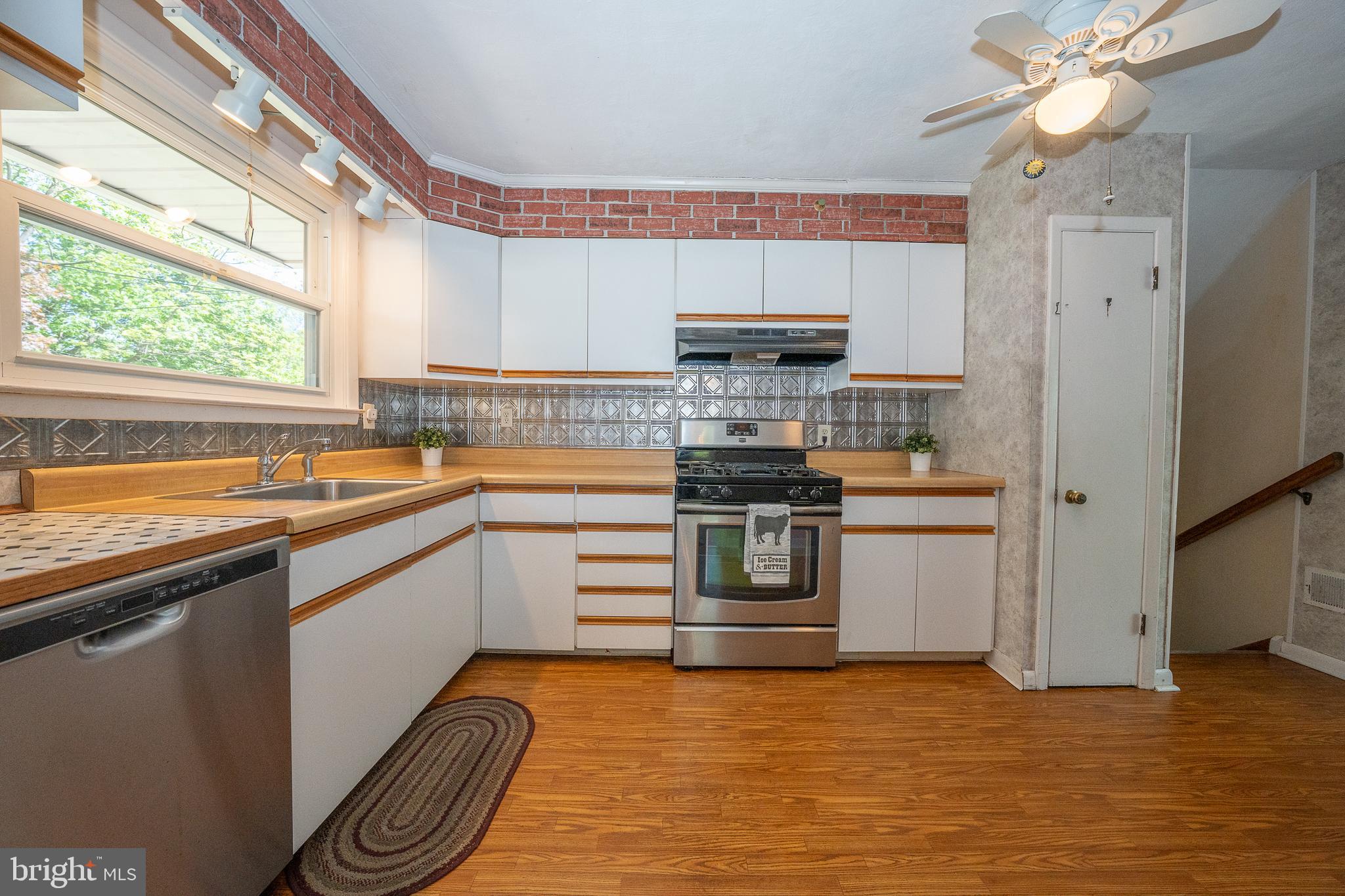 SOUTH WAYNE - Residential