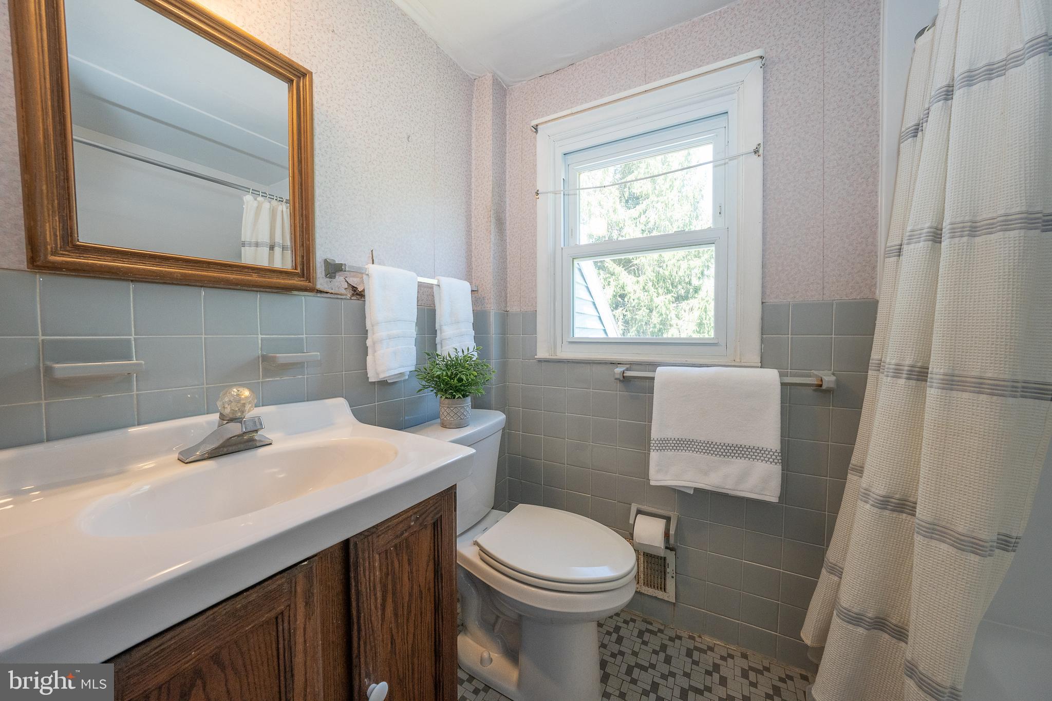 SOUTH WAYNE - Residential