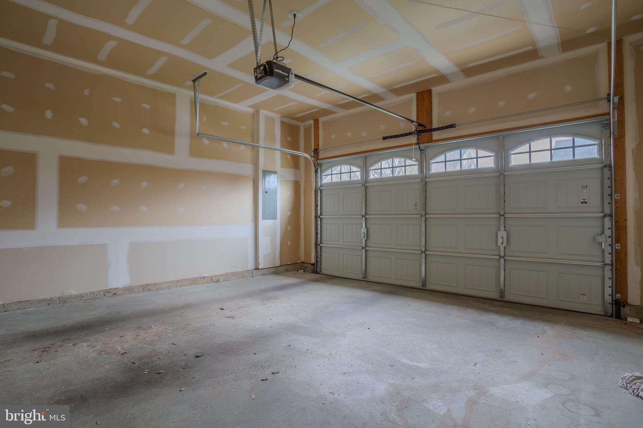 SHENANDOAH SPRINGS - Residential