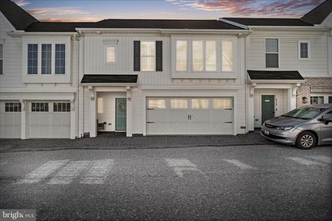 3113 GROVE COURT MECHANICSBURG PA 17055