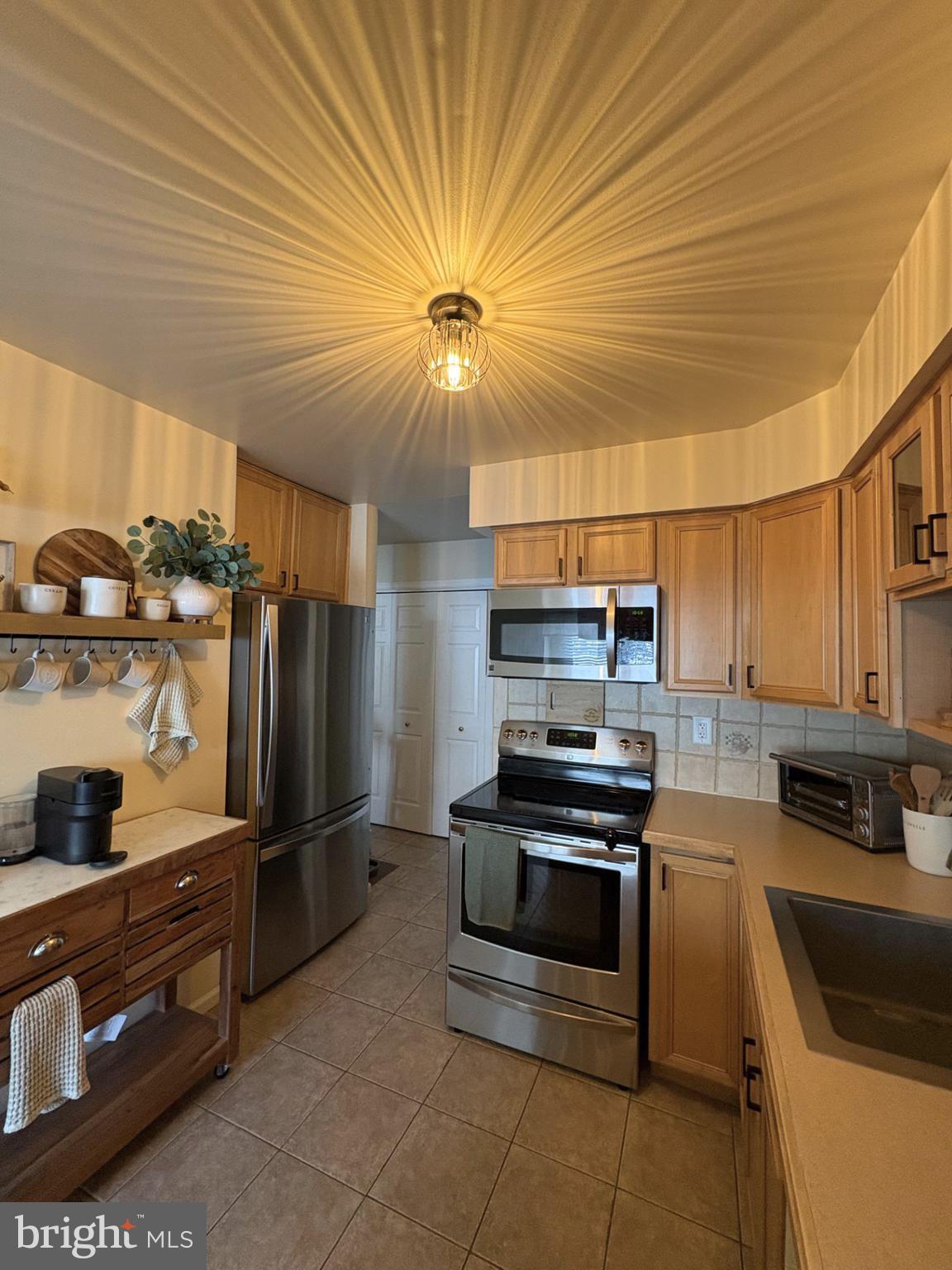 BROOKSIDE - Residential