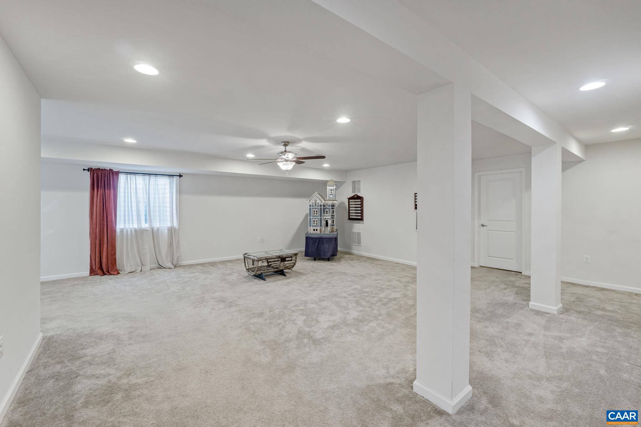 SPRING CREEK - Residential