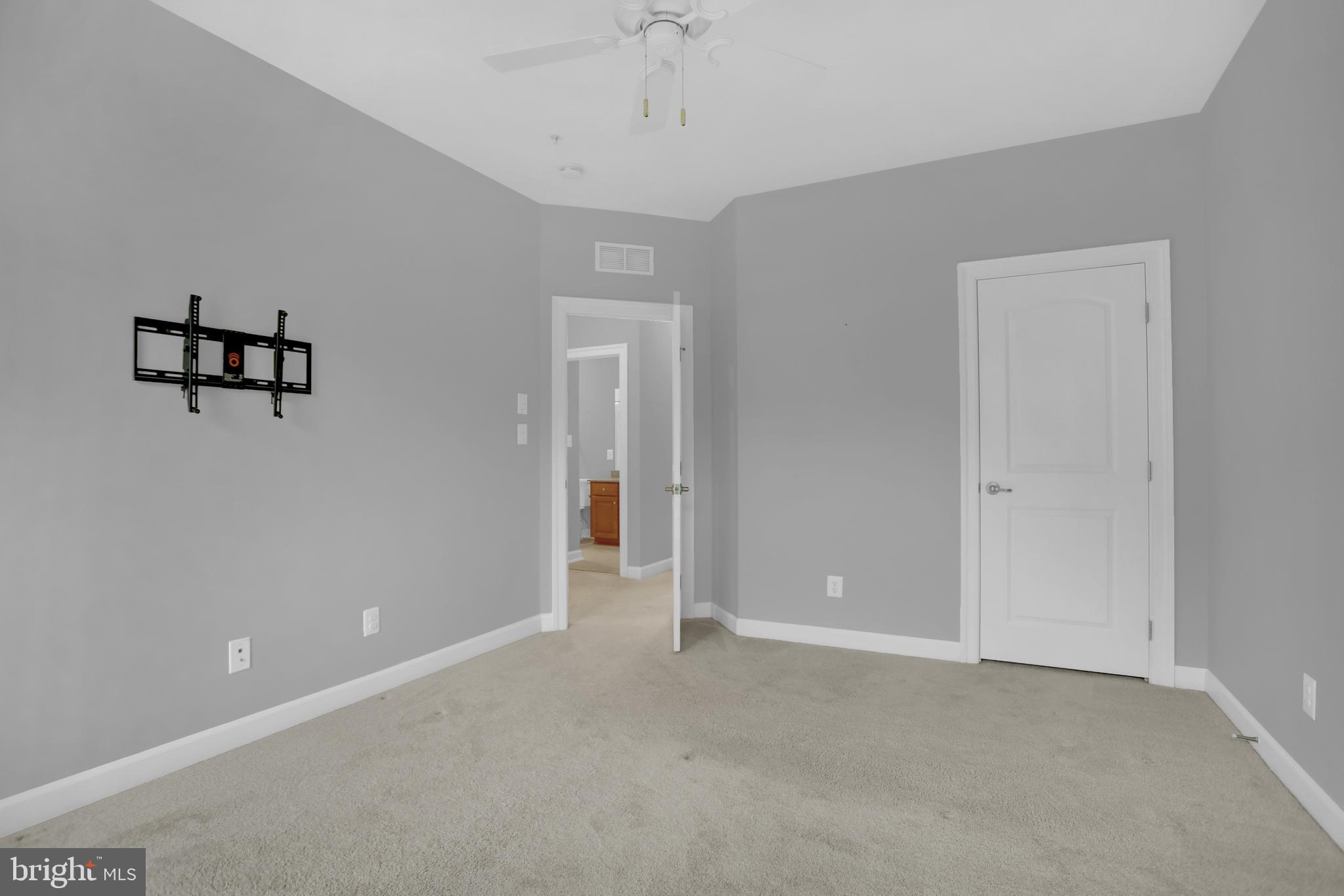 MEADOWVALE - Residential Lease