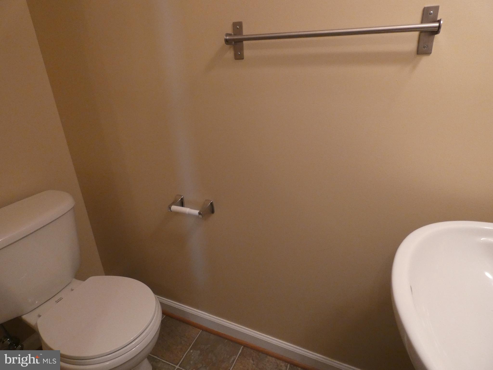 SALEM FIELDS - Residential Lease