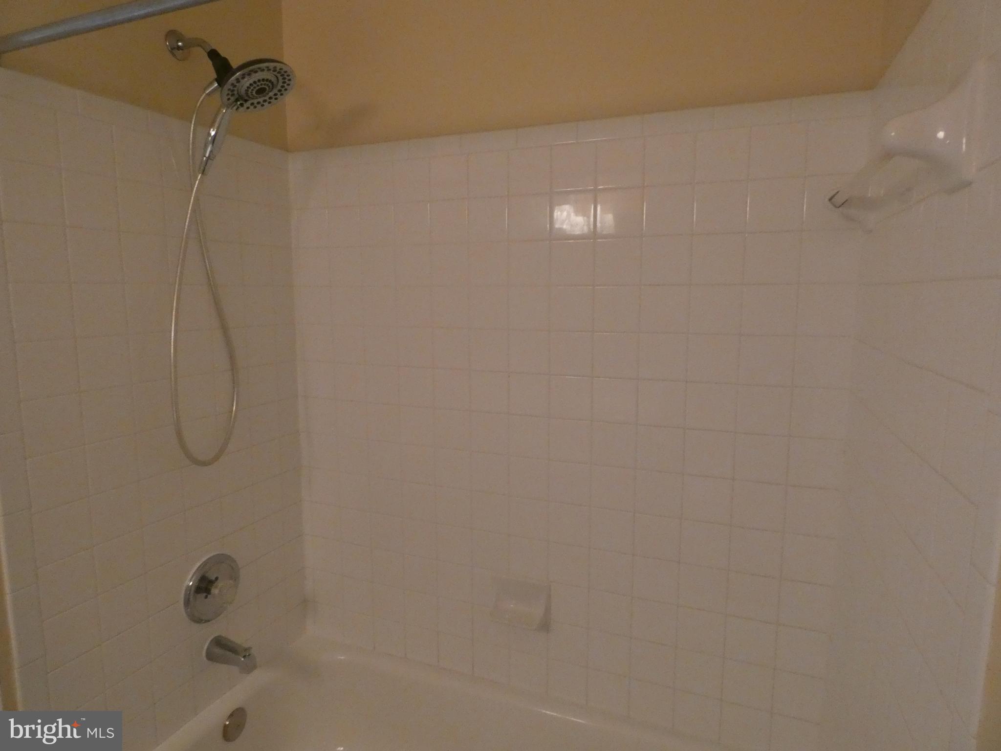 SALEM FIELDS - Residential Lease