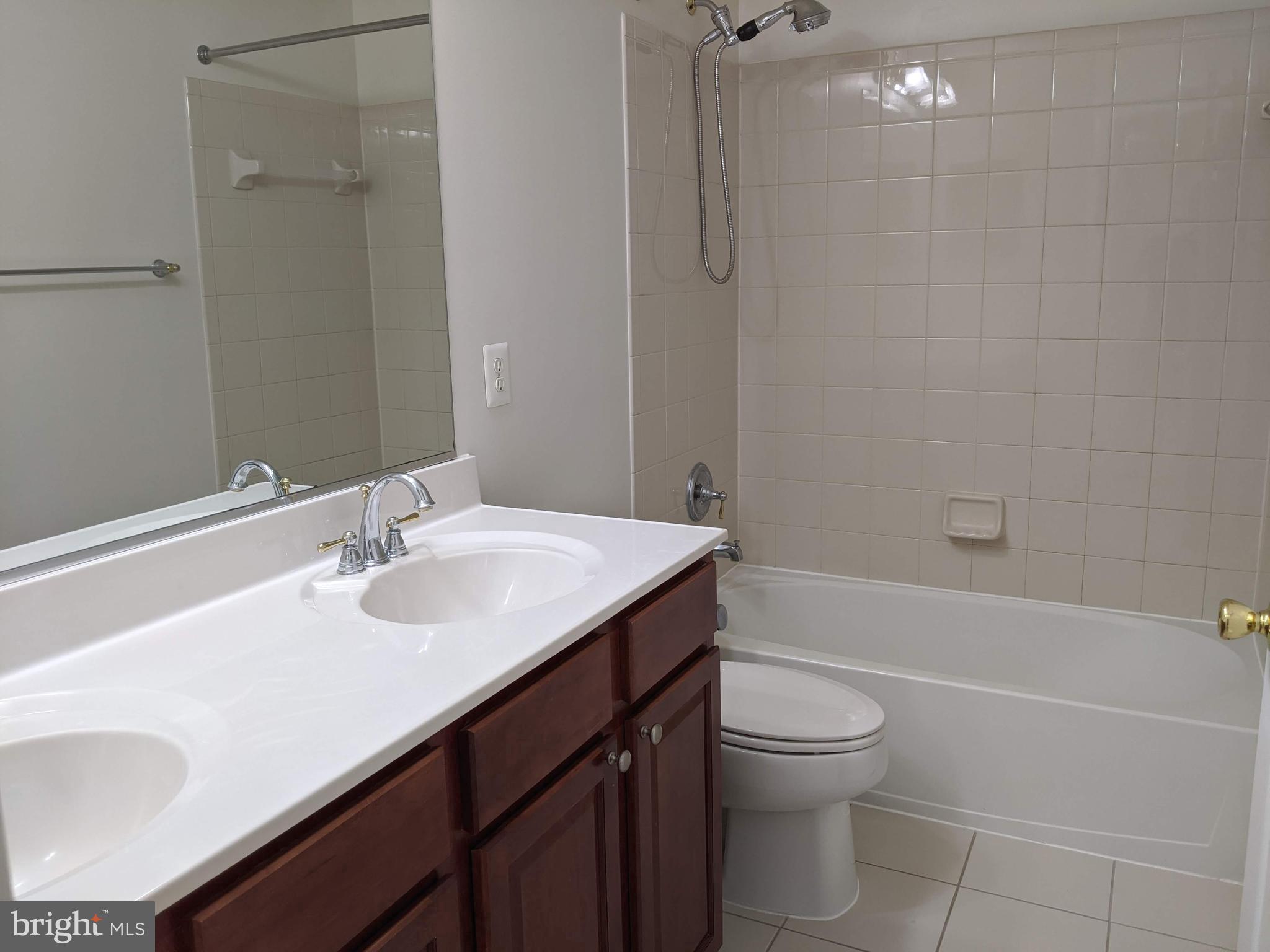 LAUREL HIGHLANDS - Residential Lease