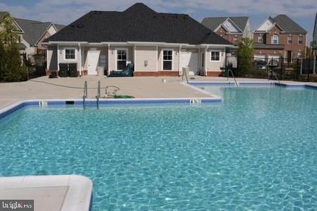 LAUREL HIGHLANDS - Residential Lease