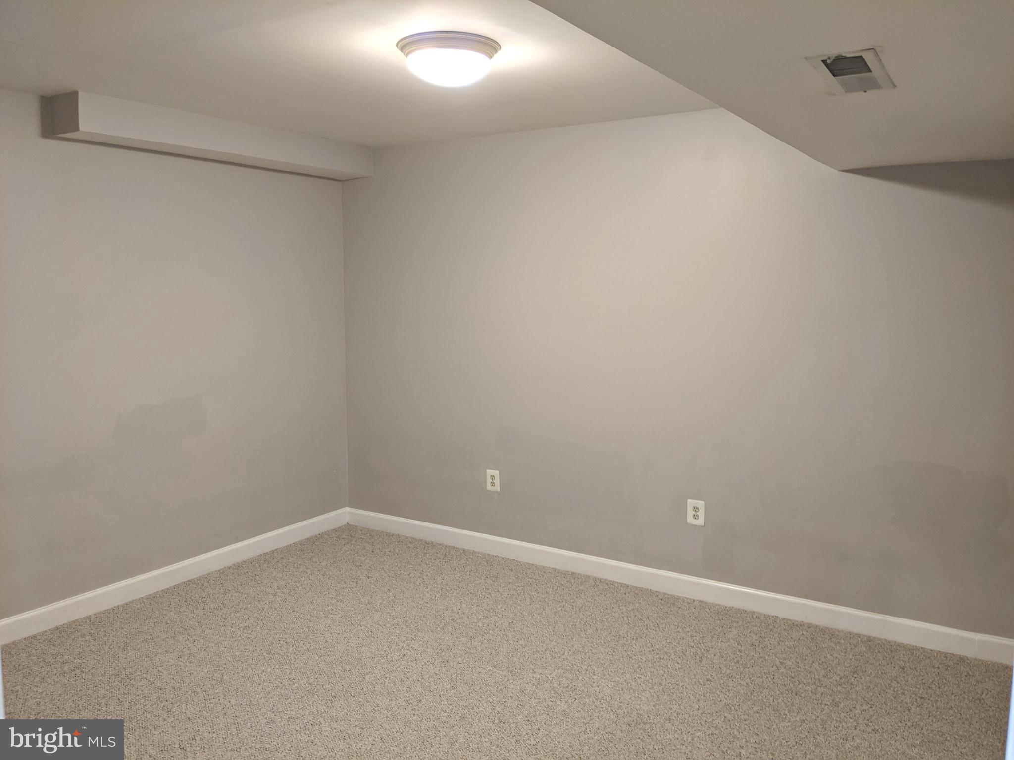 LAUREL HIGHLANDS - Residential Lease