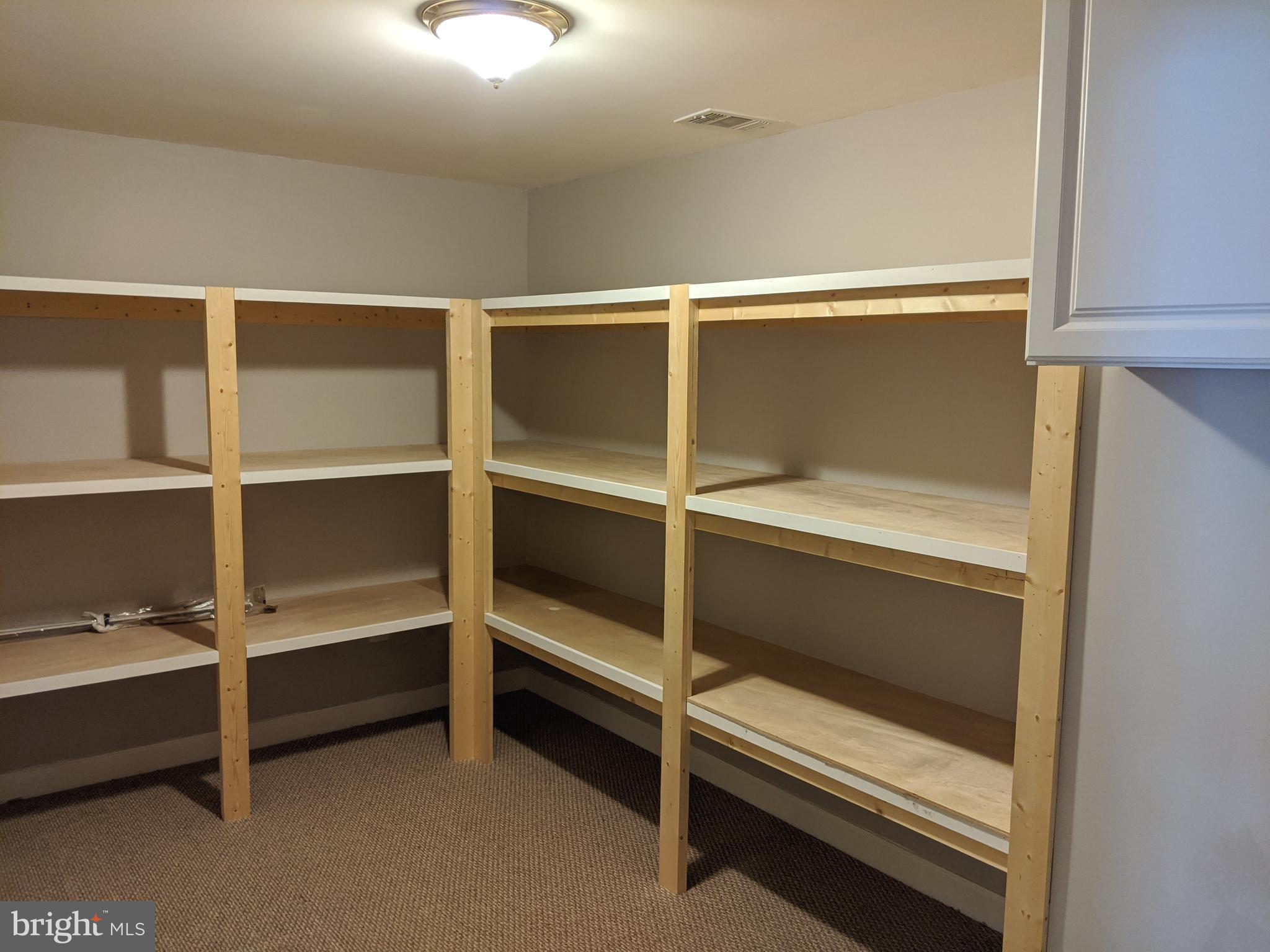 LAUREL HIGHLANDS - Residential Lease