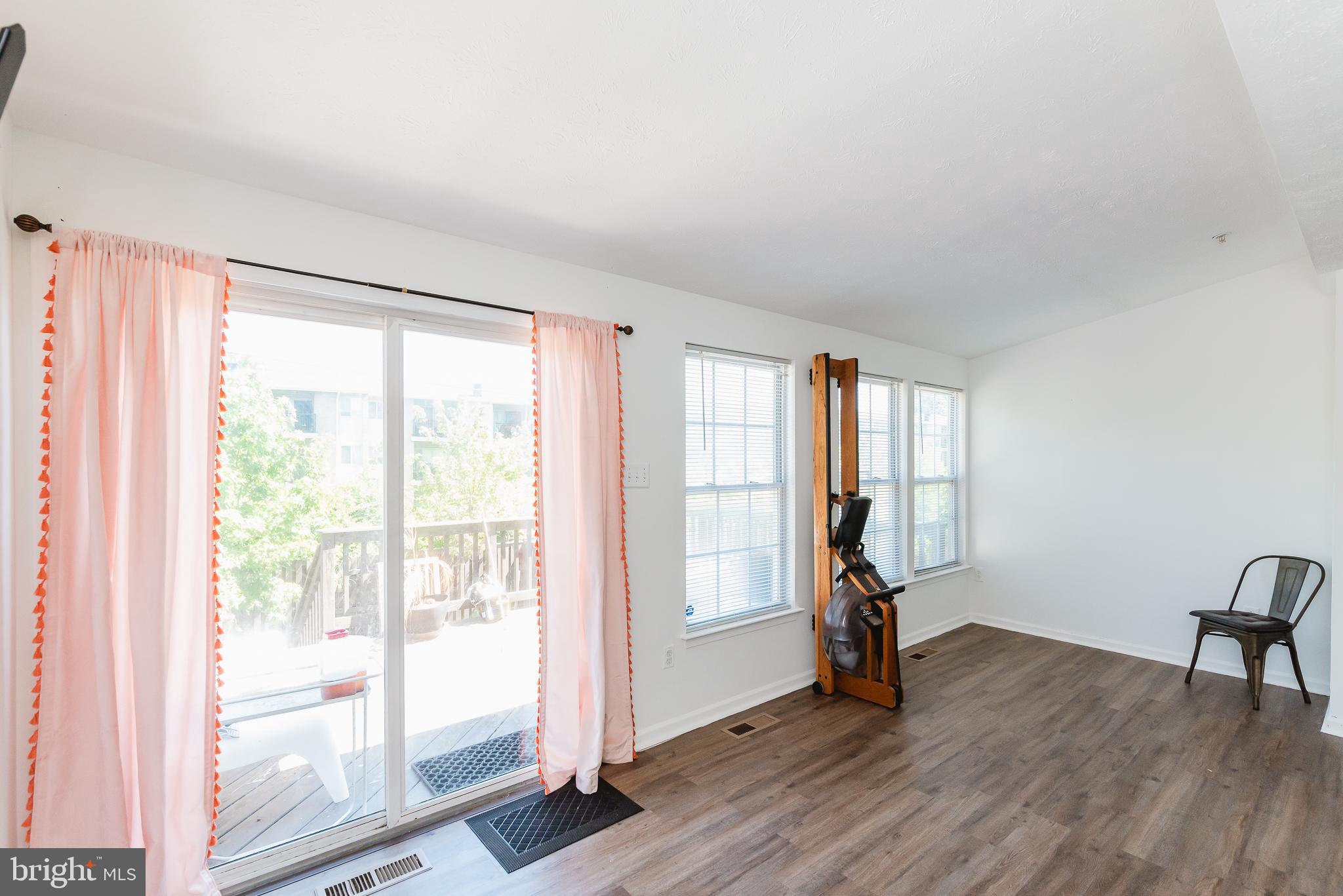 SENECA POINTE - Residential