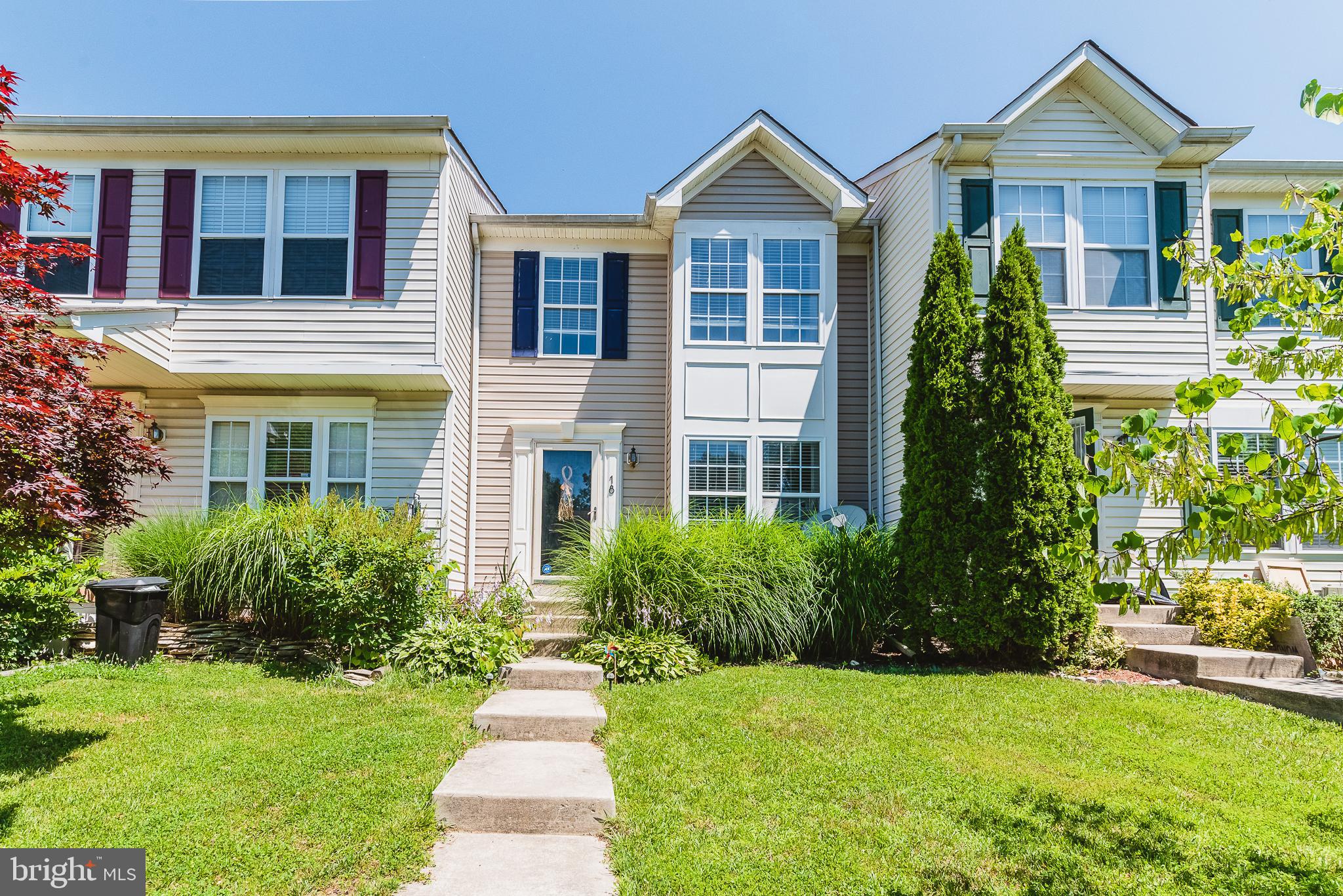 SENECA POINTE - Residential