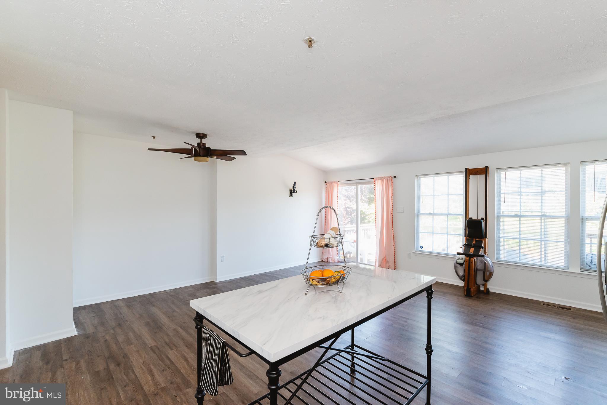 SENECA POINTE - Residential