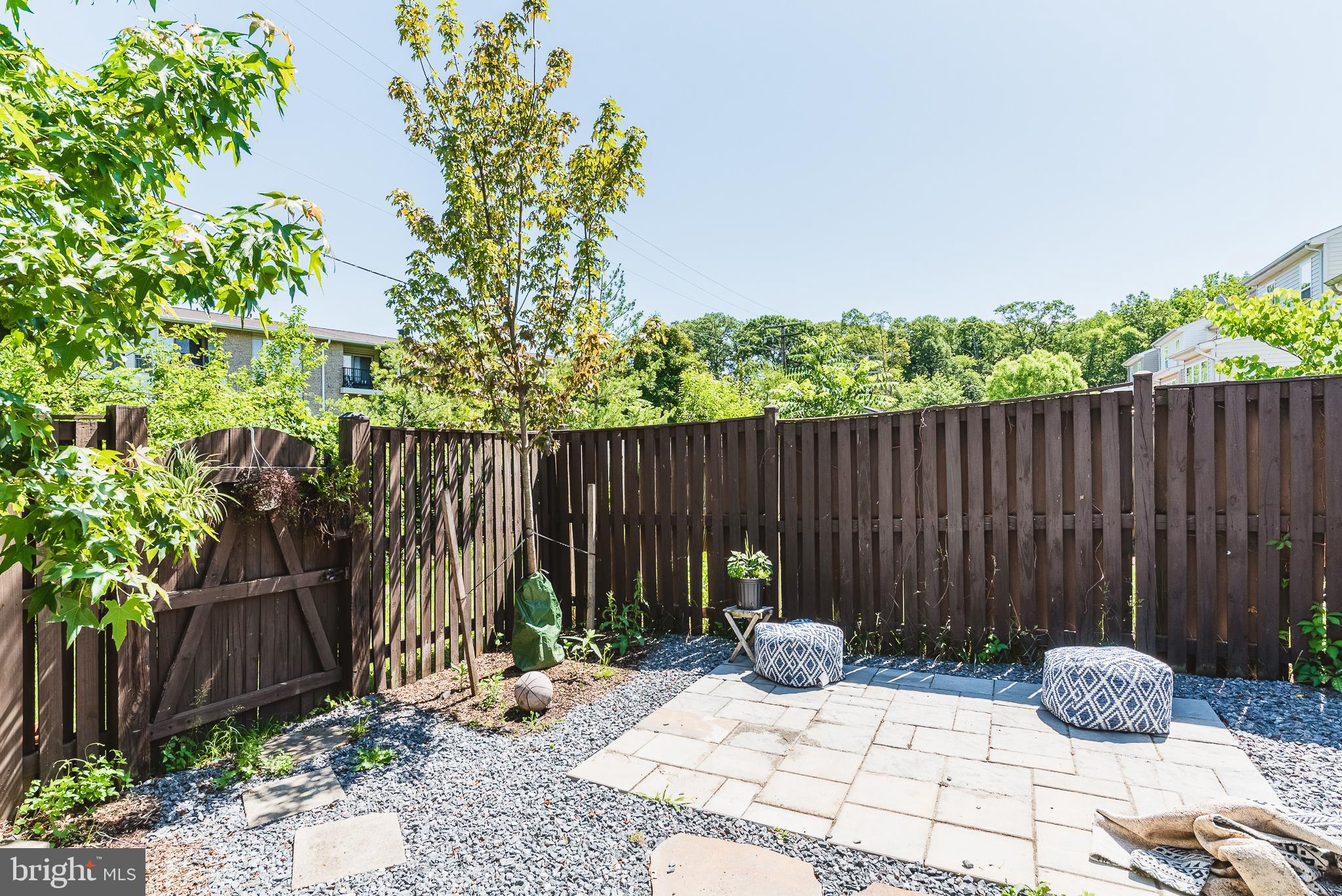 SENECA POINTE - Residential