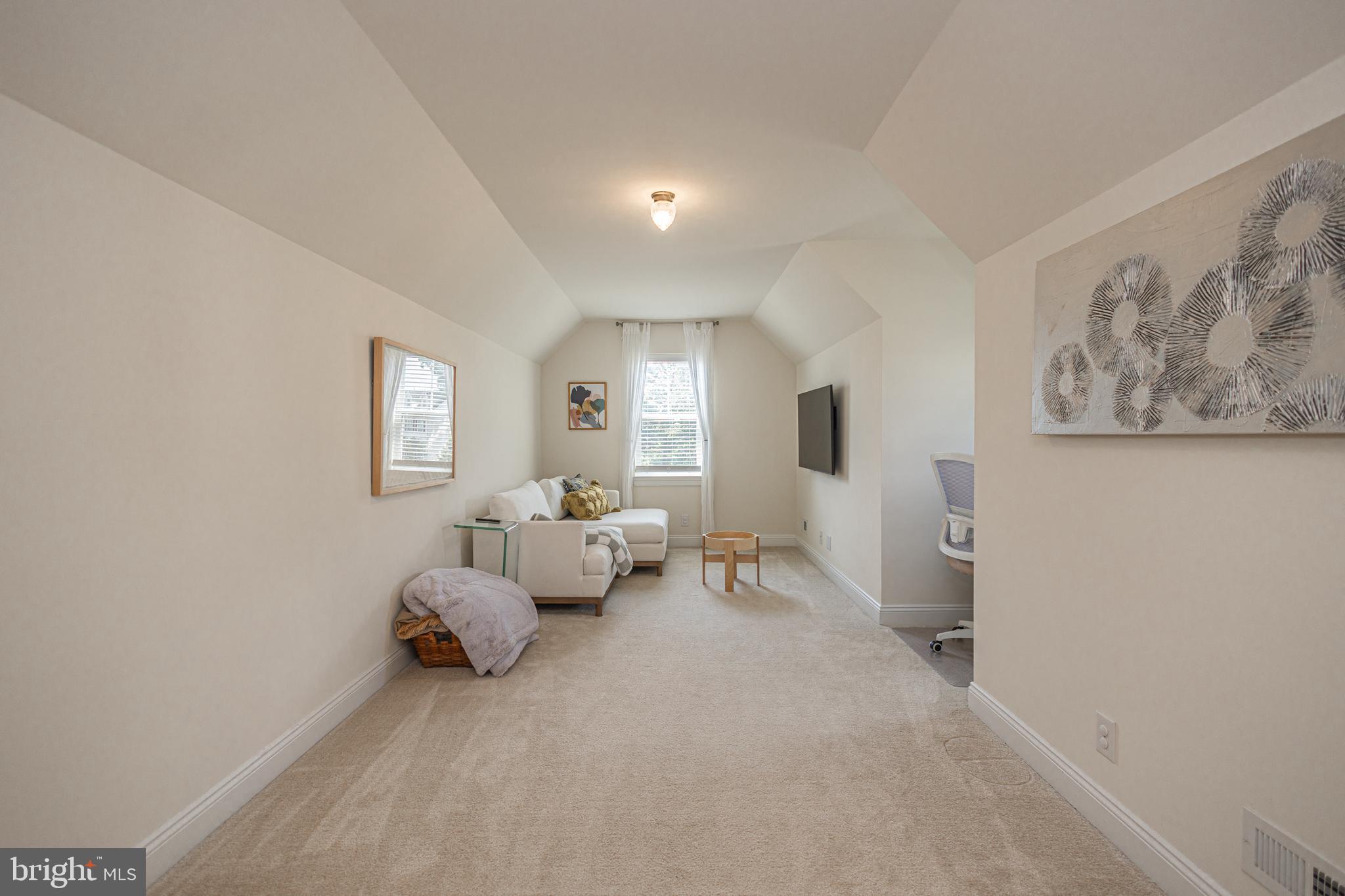 OWLS NEST FARM - Residential