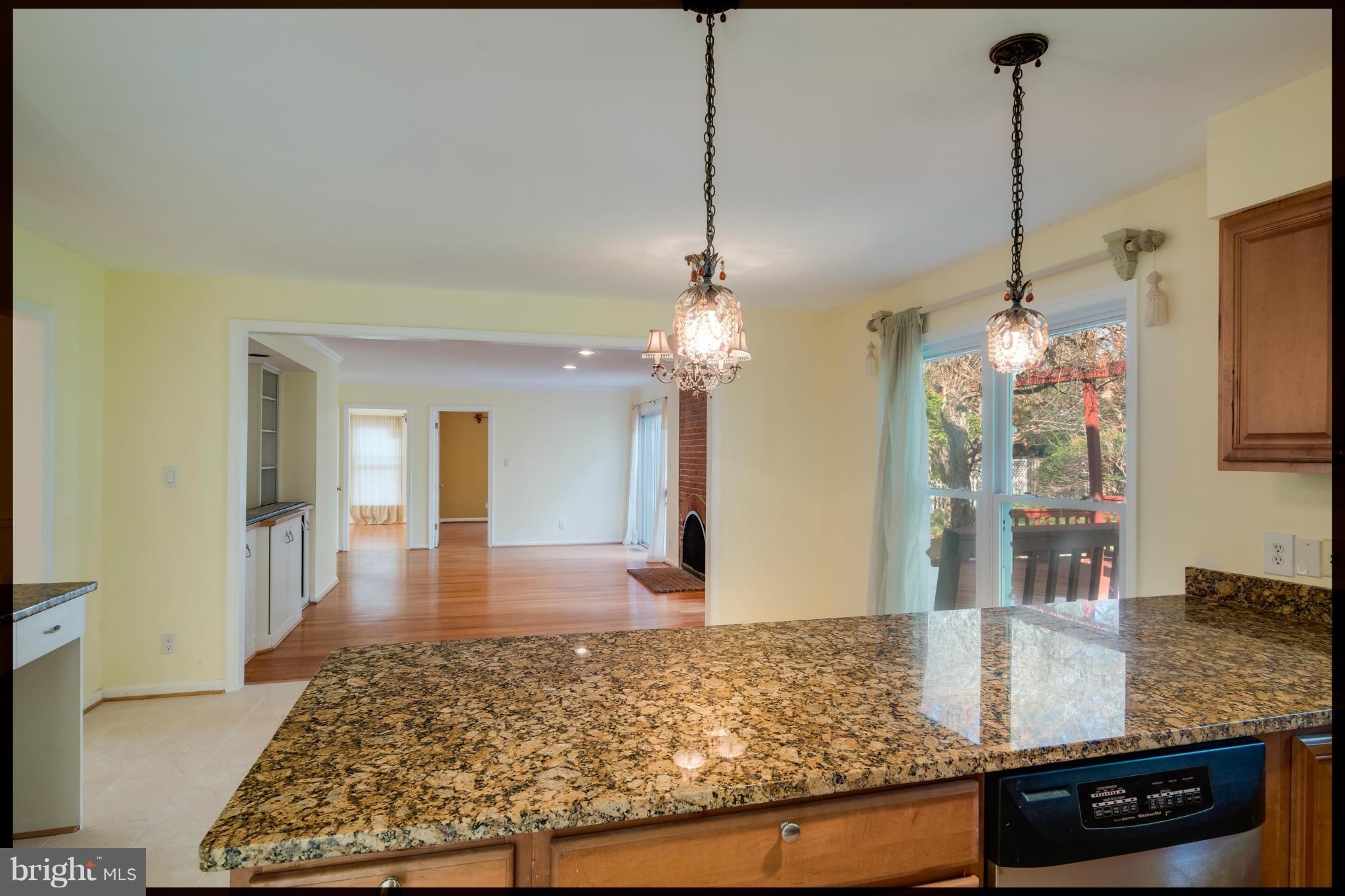 CONDON MANOR OF MCLEAN - Residential Lease