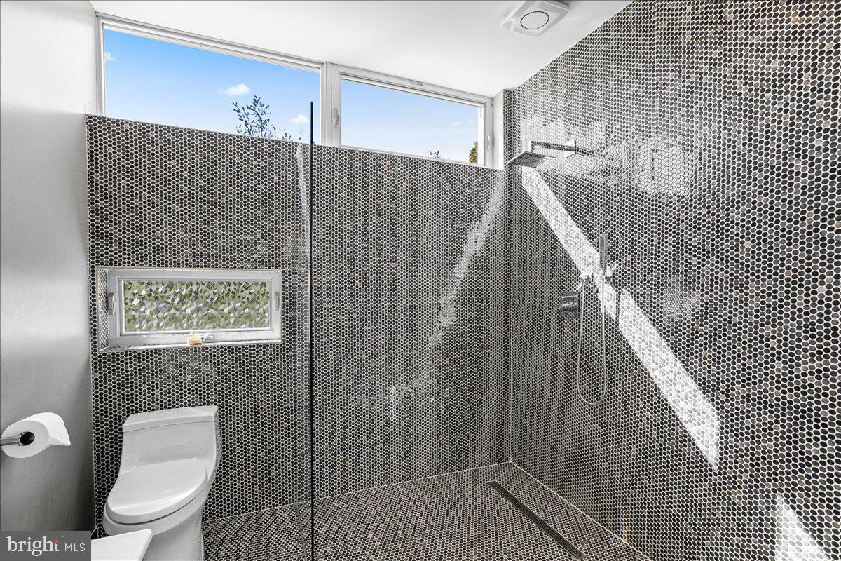 SEVEN HILLS ESTATES - Residential