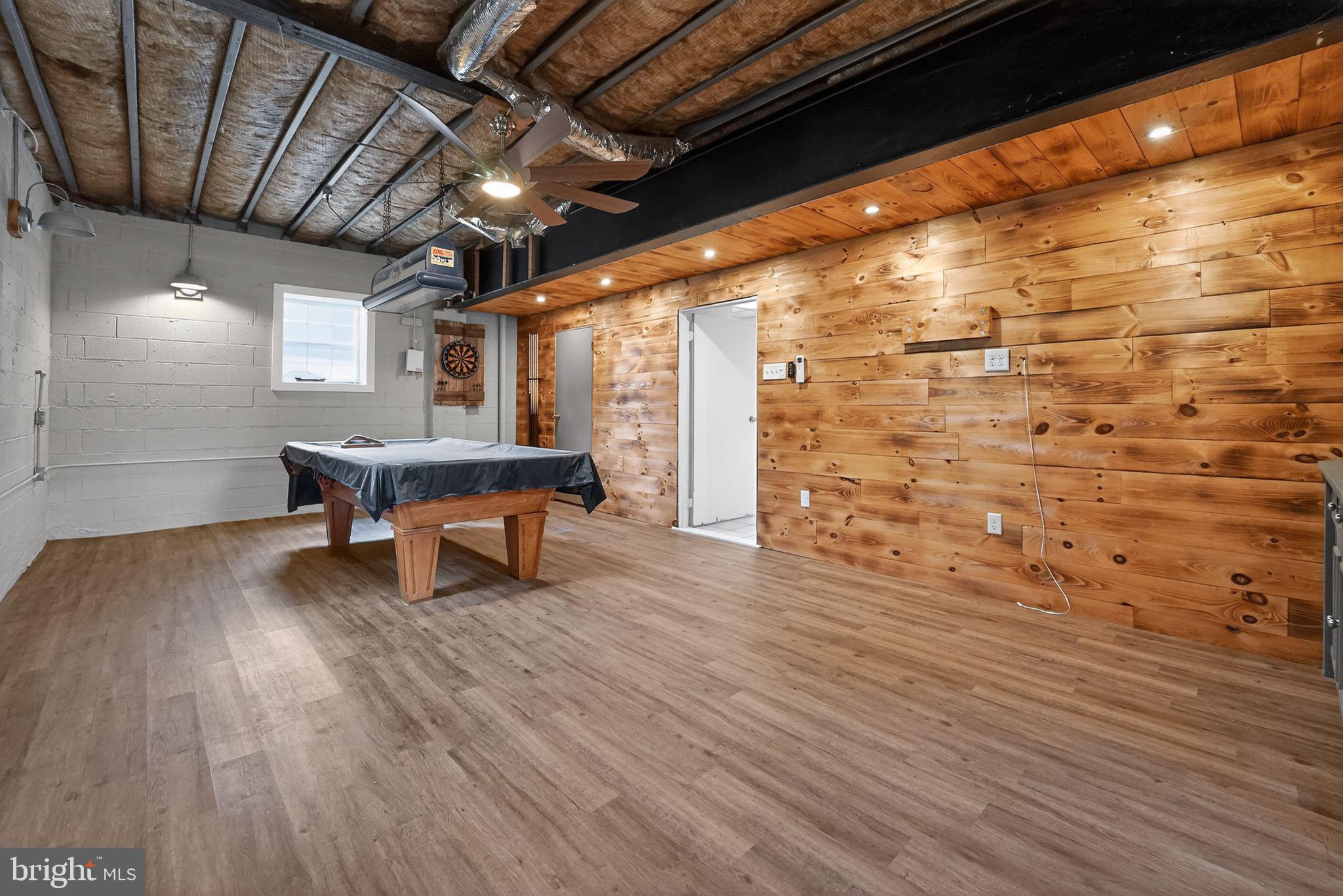 OLIVER BEACH - Residential