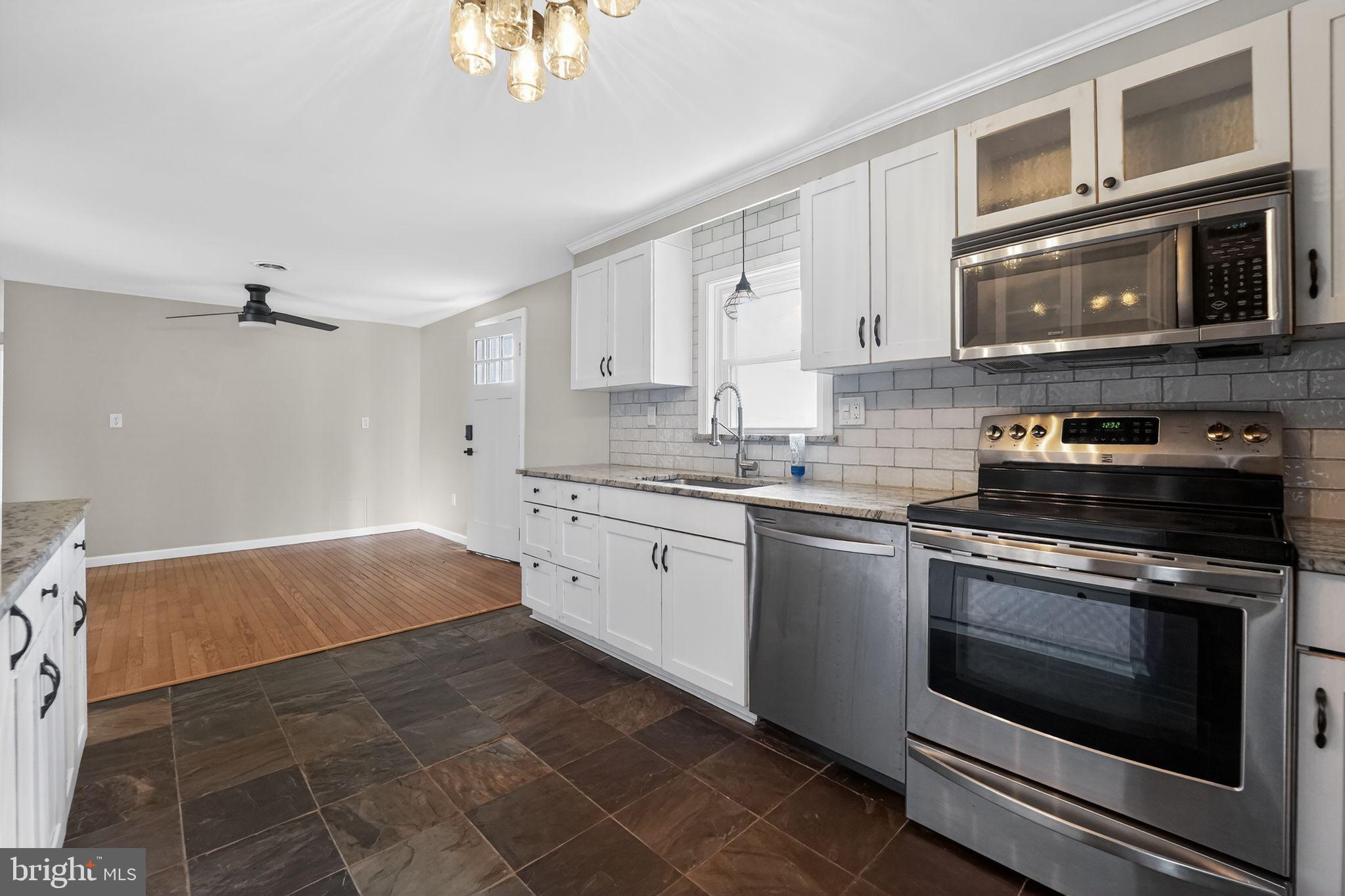 OLIVER BEACH - Residential