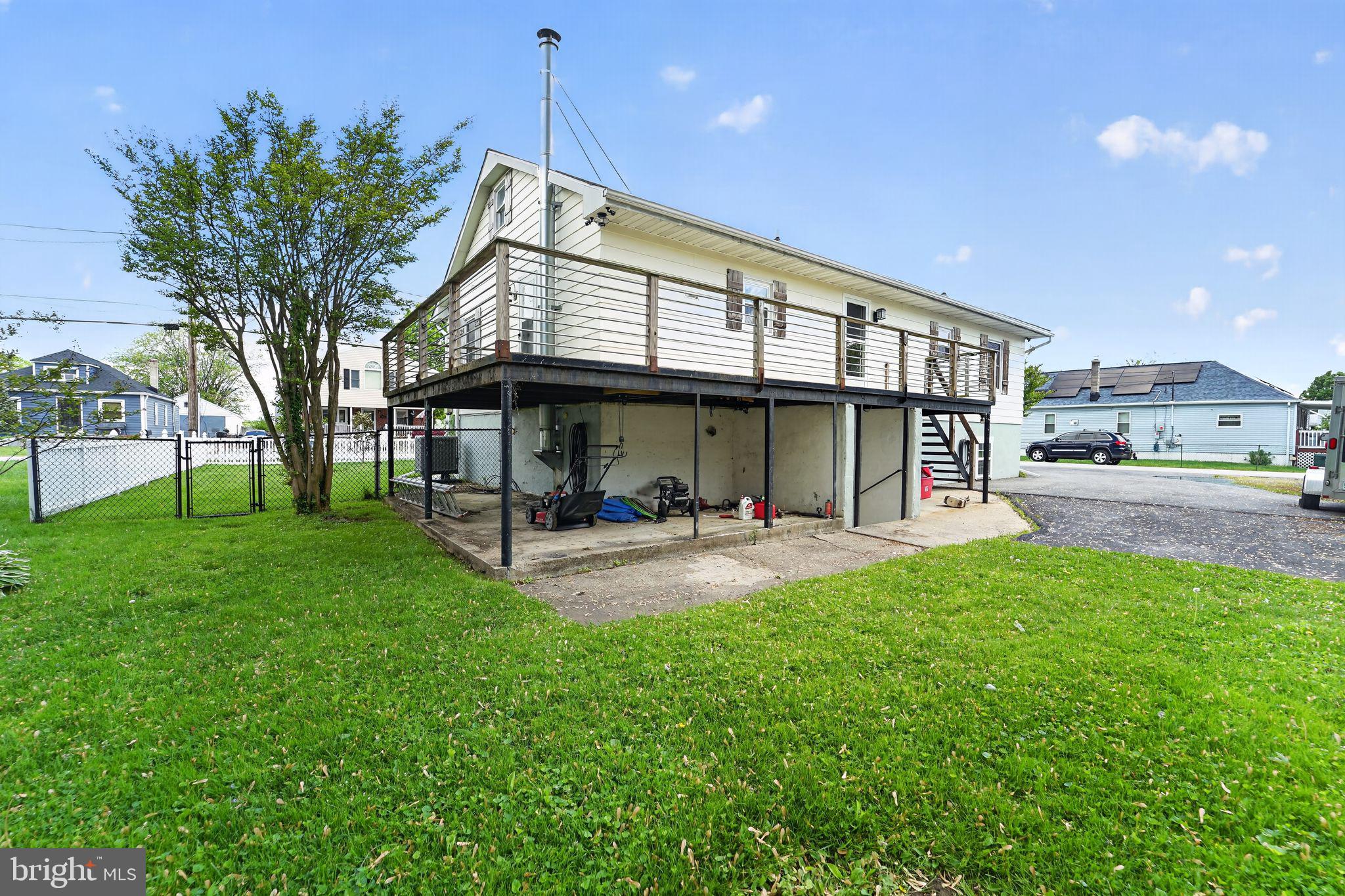 OLIVER BEACH - Residential
