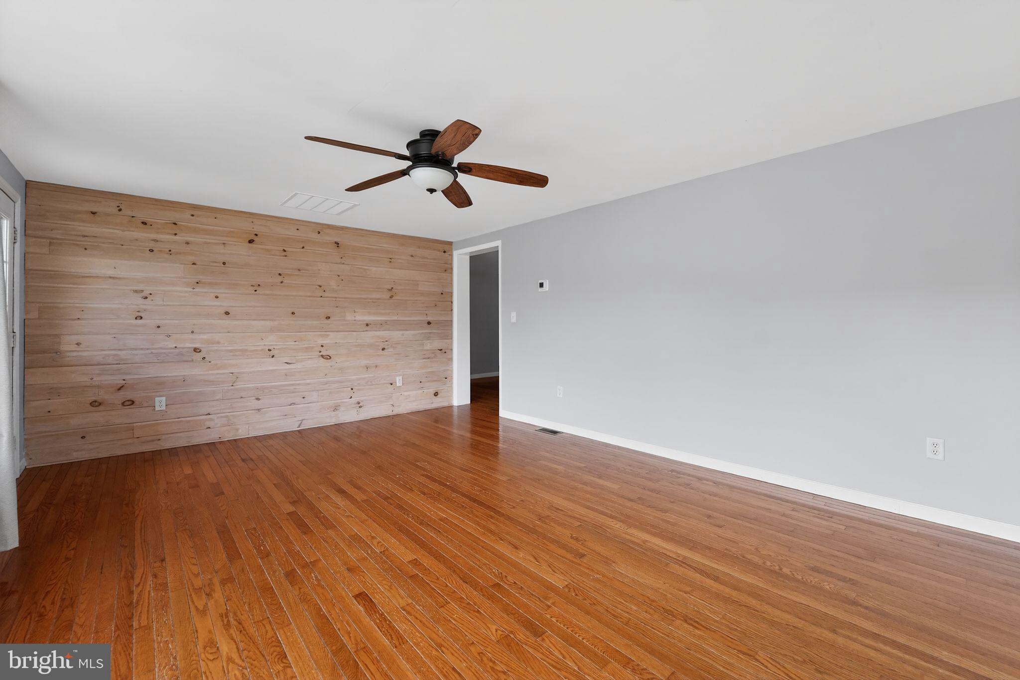 OLIVER BEACH - Residential