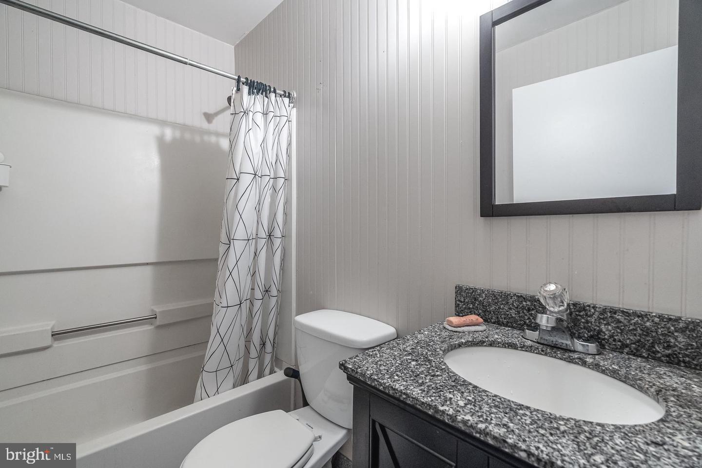 TEMPLE UNIVERSITY - Residential Lease