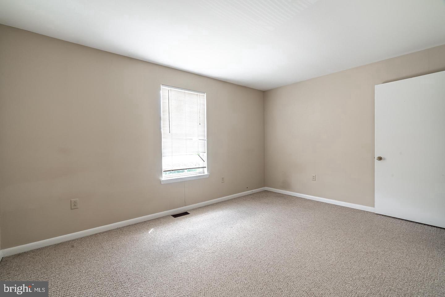 TEMPLE UNIVERSITY - Residential Lease