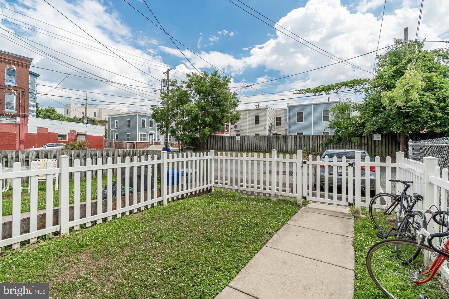 TEMPLE UNIVERSITY - Residential Lease