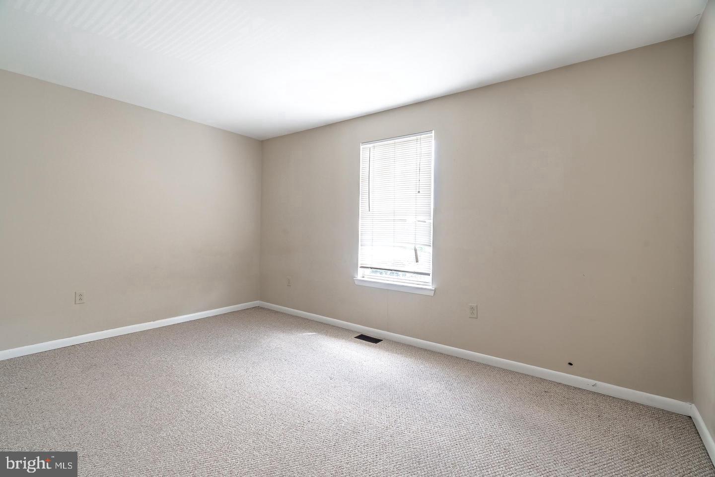 TEMPLE UNIVERSITY - Residential Lease