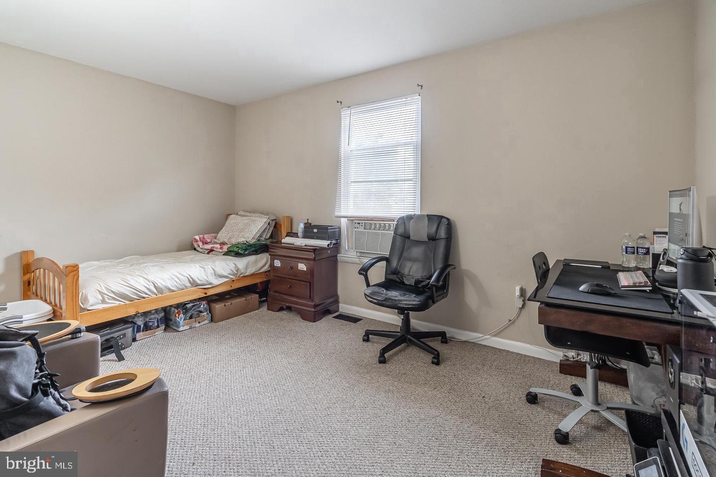 TEMPLE UNIVERSITY - Residential Lease