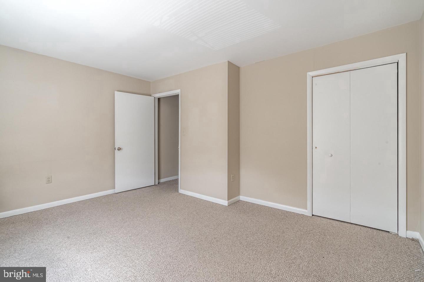 TEMPLE UNIVERSITY - Residential Lease