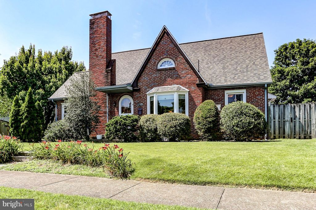 Photo of 3010 Dickinson Ave, CAMP HILL, PA 17011 (MLS # PACB2050462)