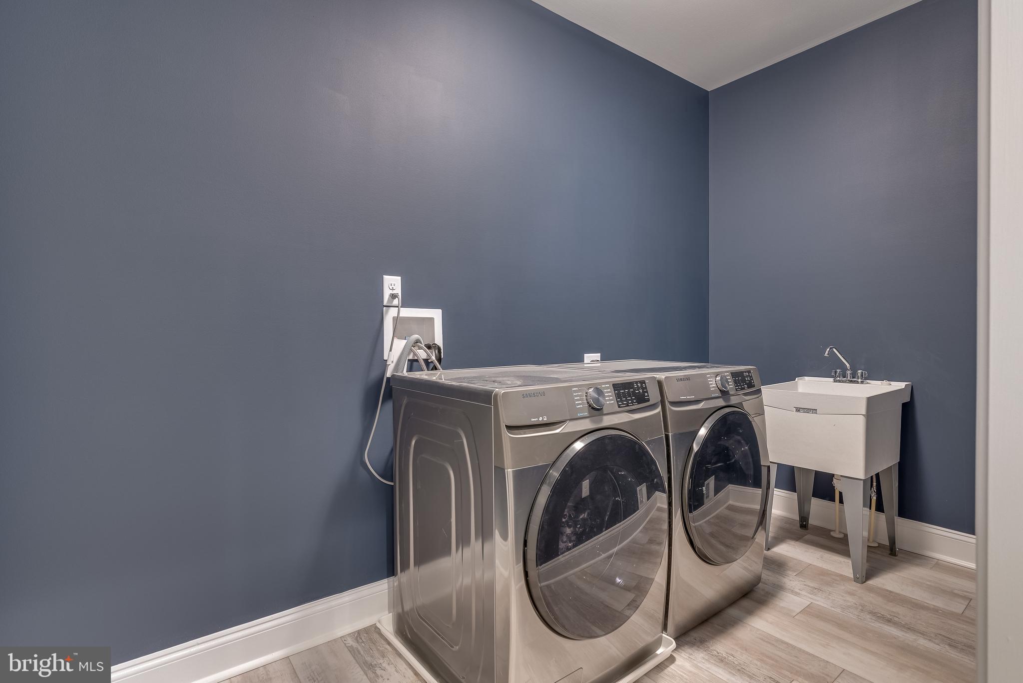 WATERSIDE RESERVE - Residential