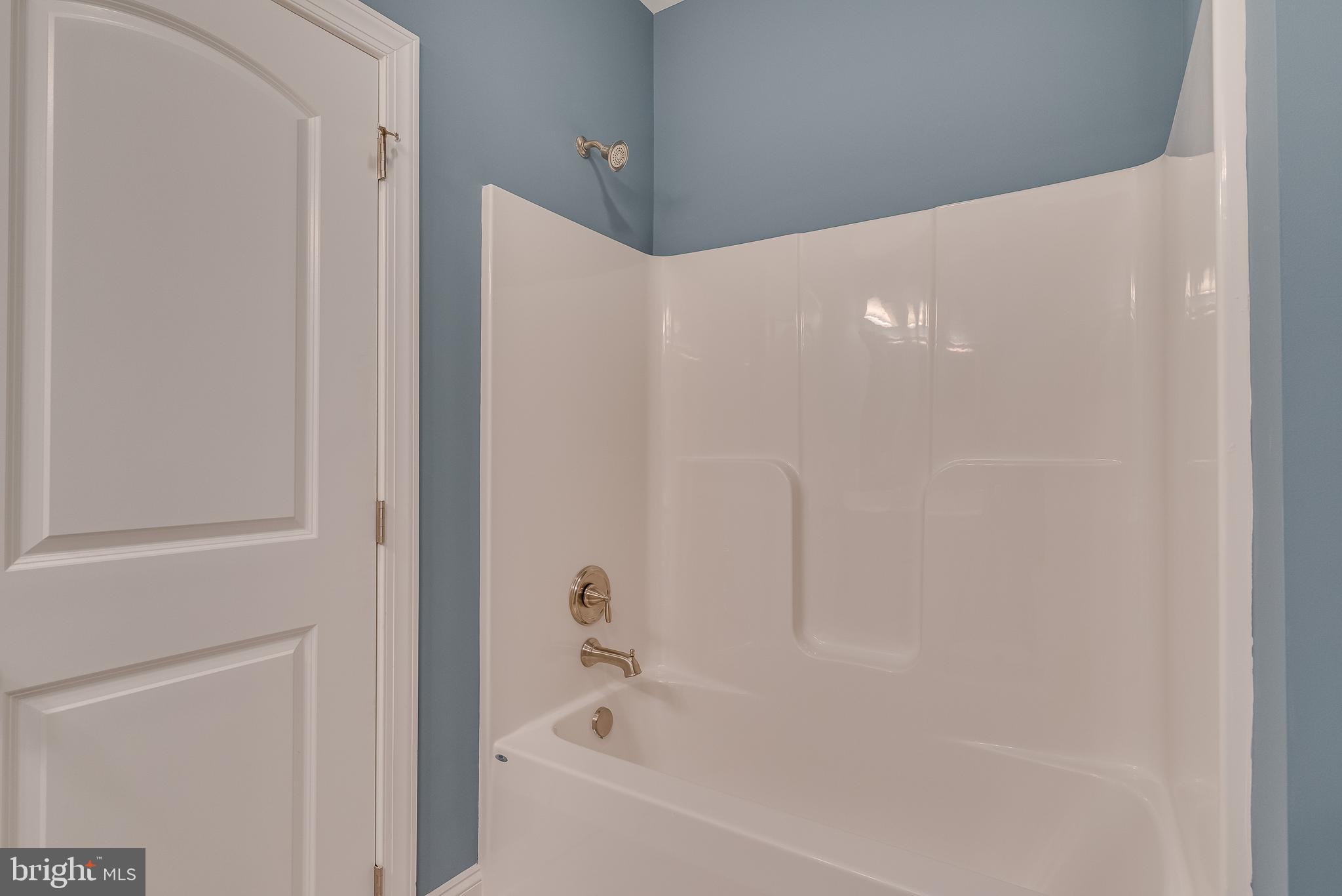 WATERSIDE RESERVE - Residential