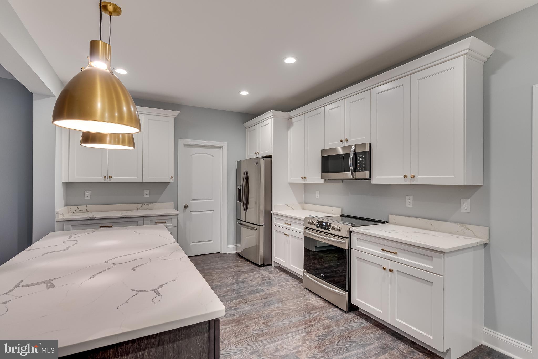 WATERSIDE RESERVE - Residential