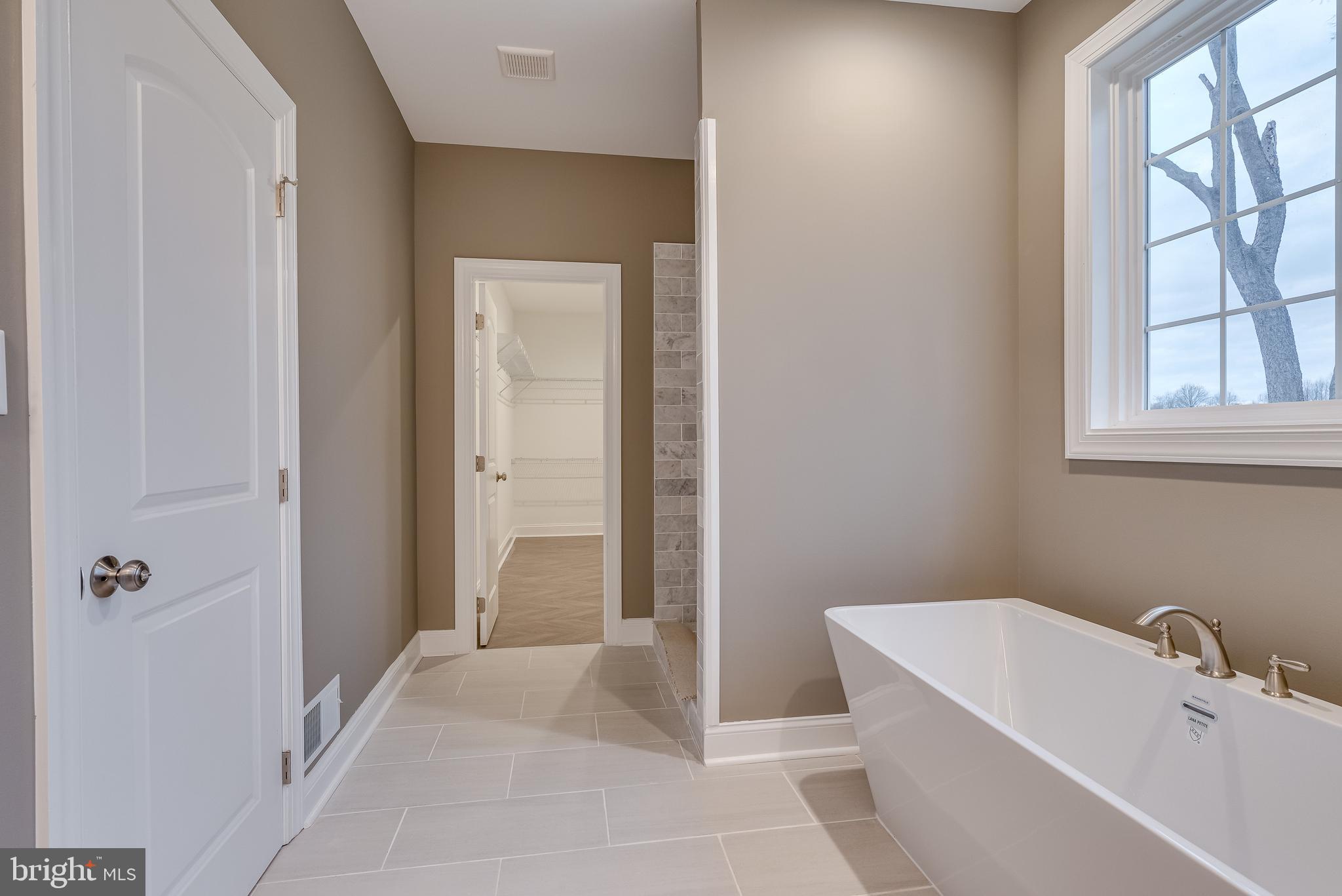 WATERSIDE RESERVE - Residential