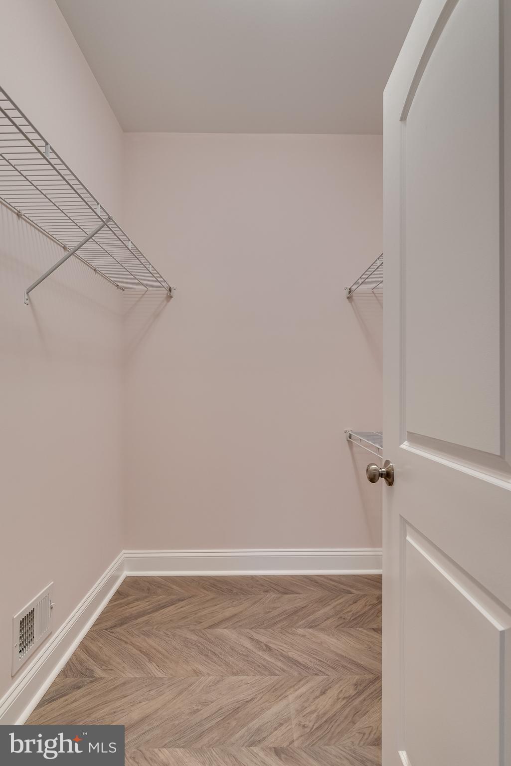 WATERSIDE RESERVE - Residential