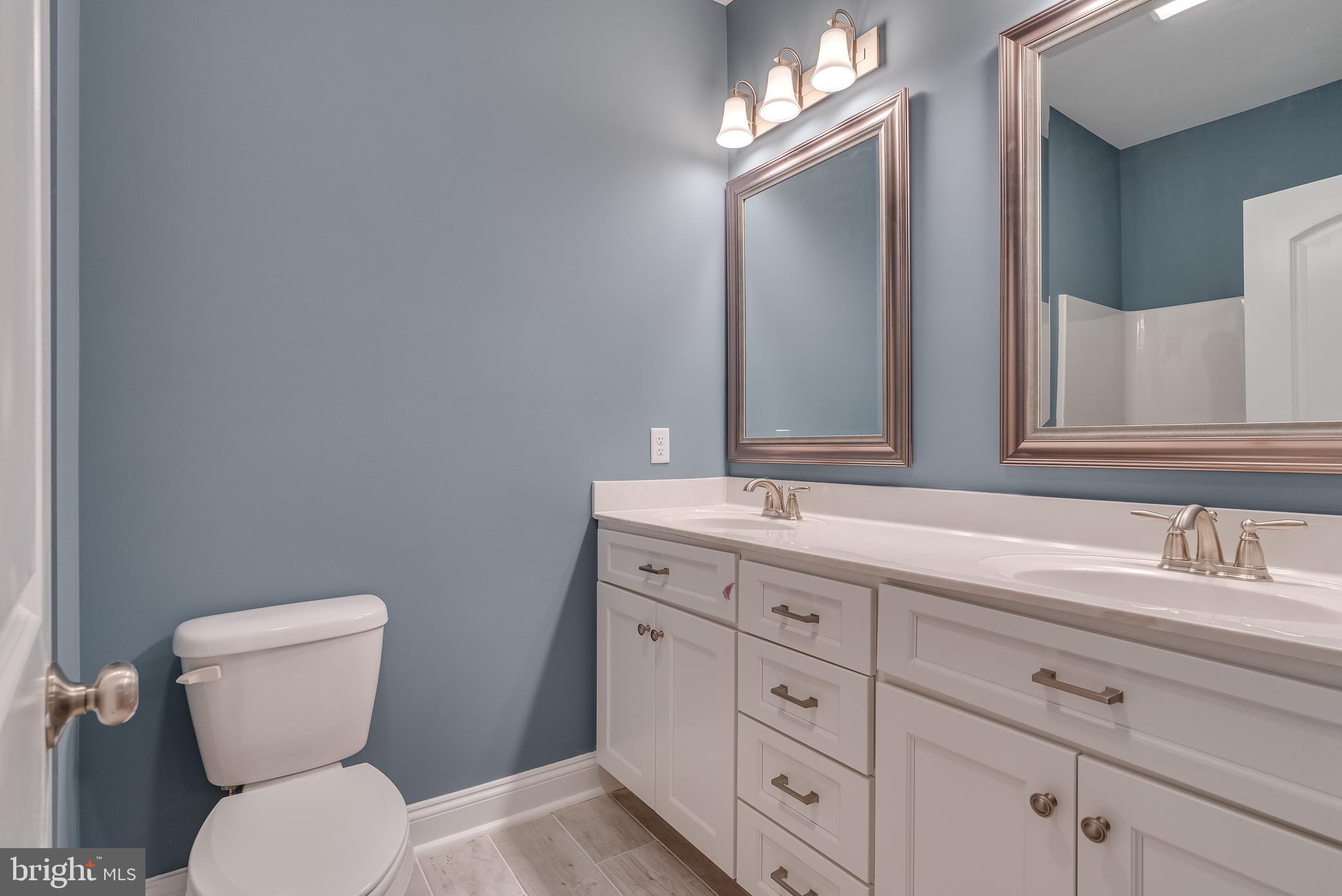 WATERSIDE RESERVE - Residential