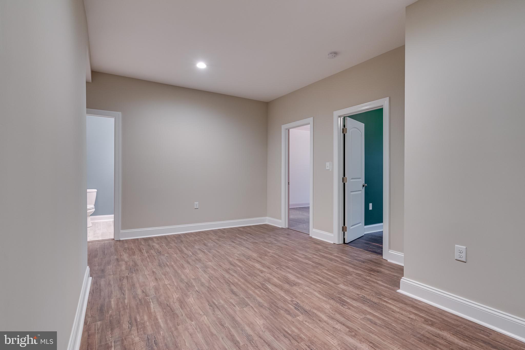 WATERSIDE RESERVE - Residential