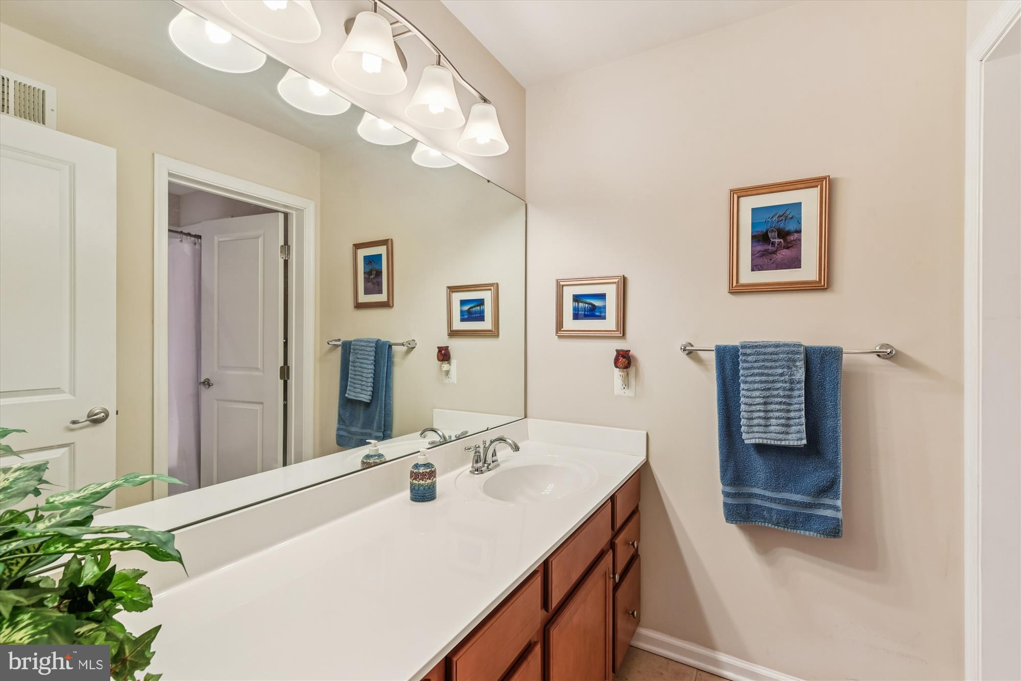 FALLSTON COMMONS - Residential