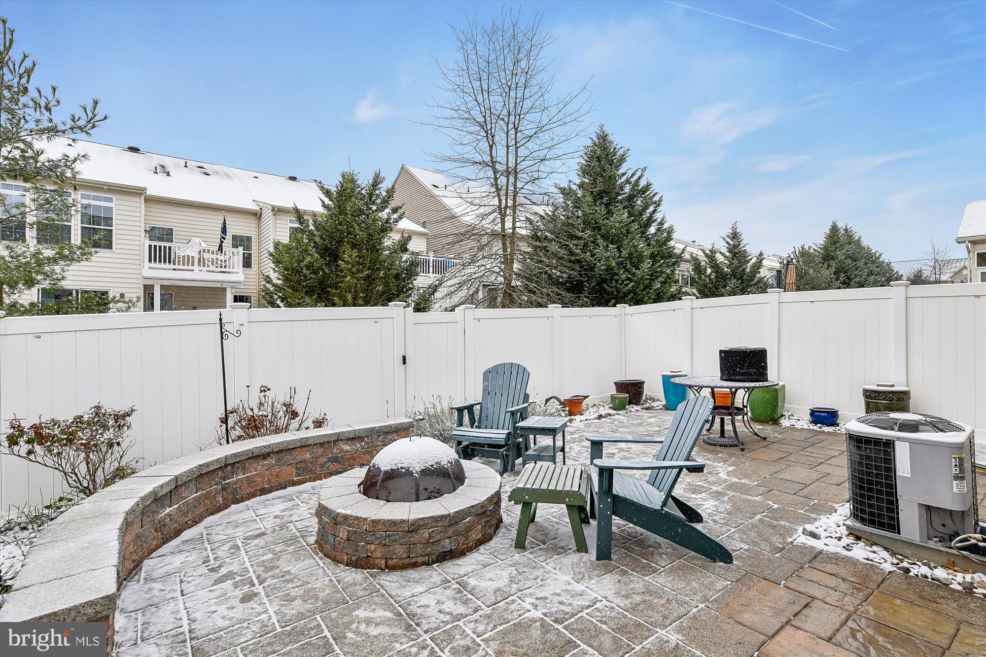 FALLSTON COMMONS - Residential