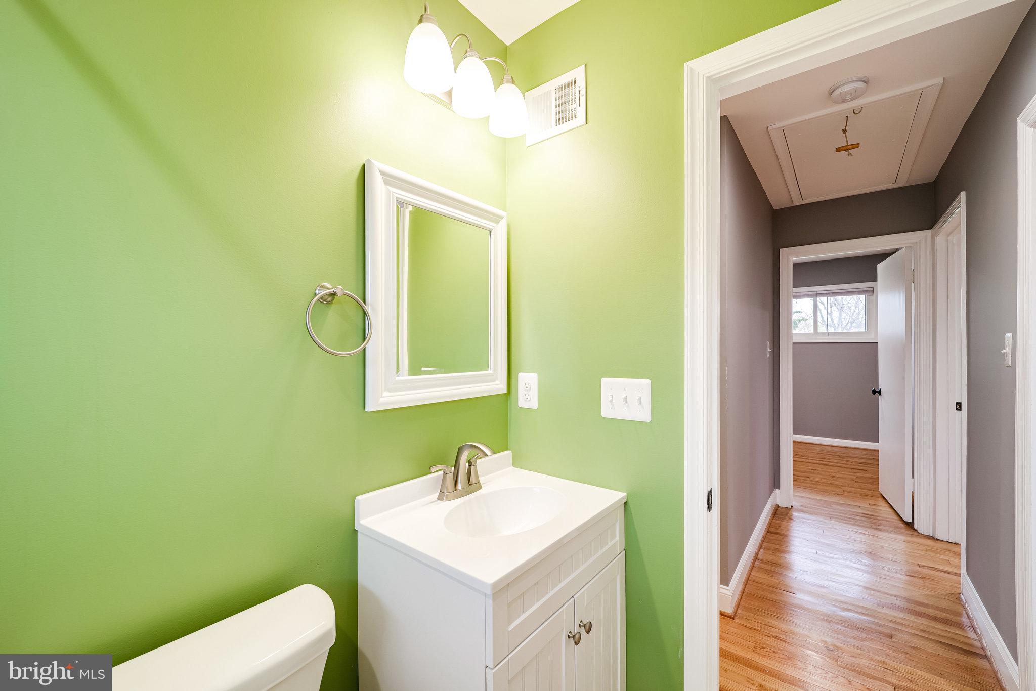 SUNSET MANOR - Residential Lease