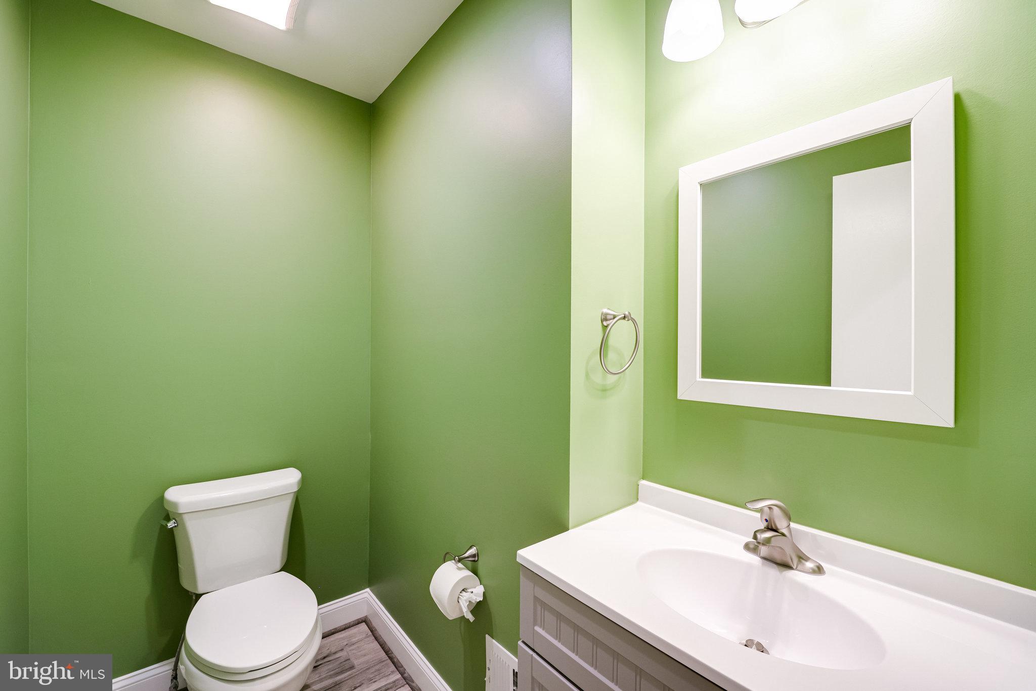 SUNSET MANOR - Residential Lease