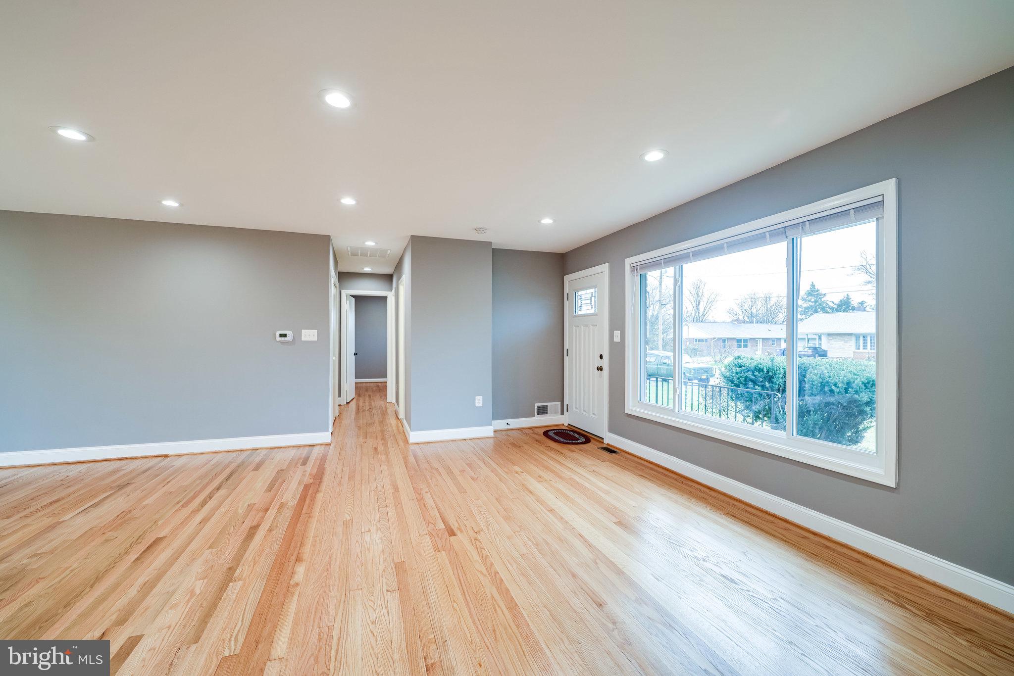 SUNSET MANOR - Residential Lease