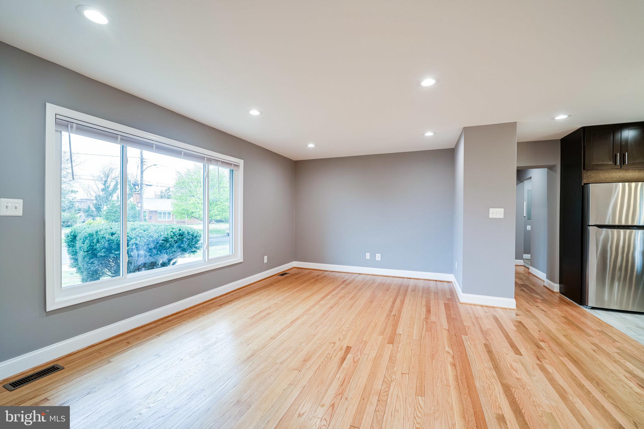 SUNSET MANOR - Residential Lease