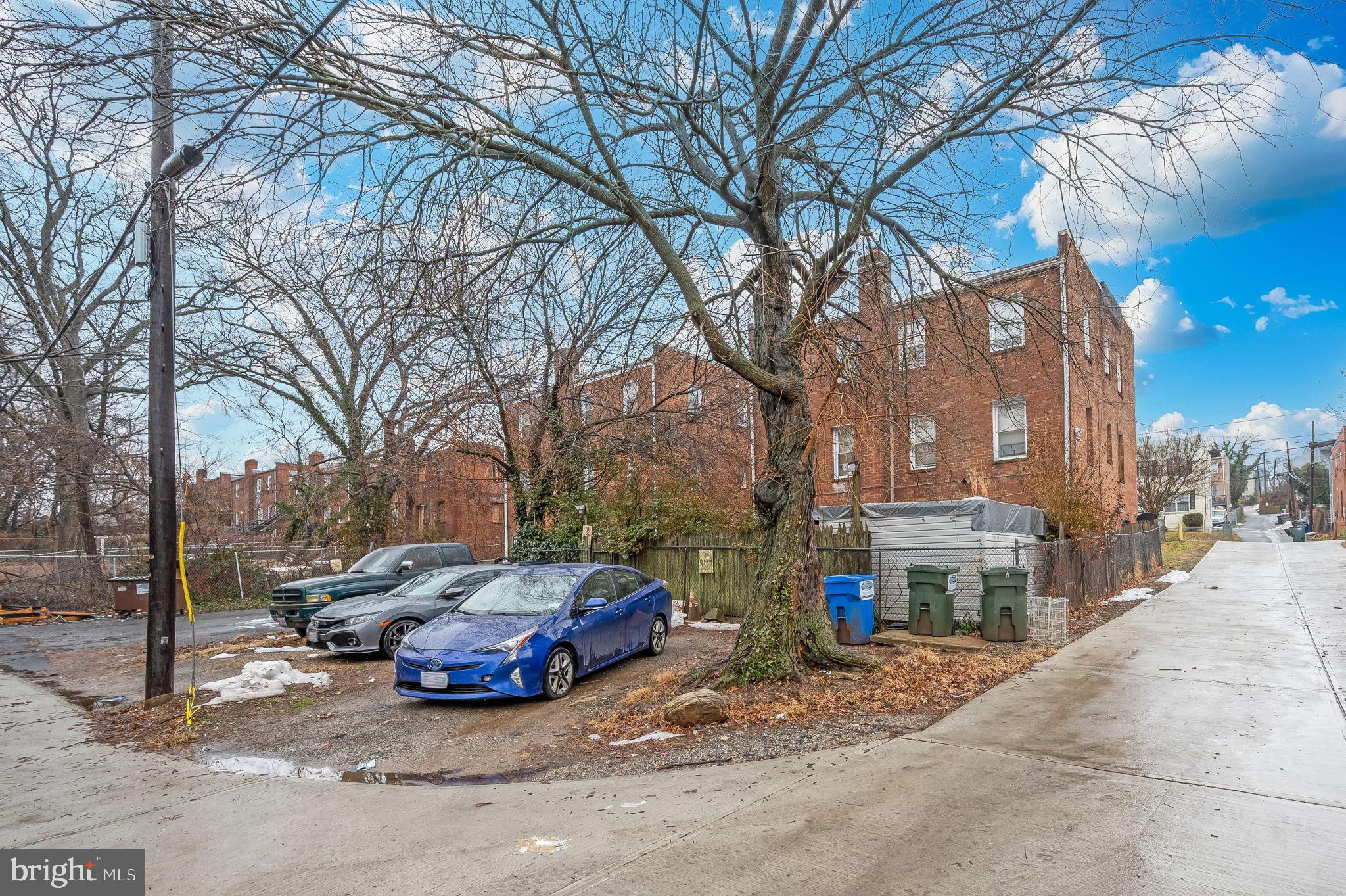 4208 FOOTE STREET NE